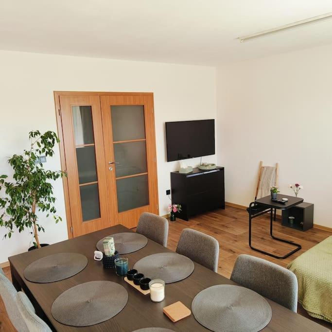 Cervena Cesta Apartment Kunovice Exterior foto